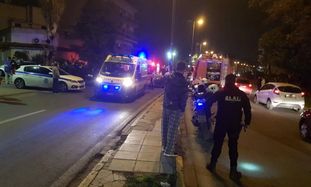 Καλογρέζα: Η πυροσβεστική απεγκλώβισε οδηγό την τελευταία στιγμή